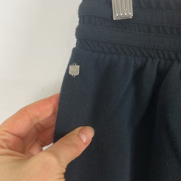 Fabletics Black Cropped Joggers - Picture 8 of 9